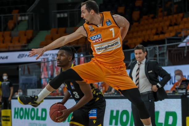 最终签下莱 最终签下莱